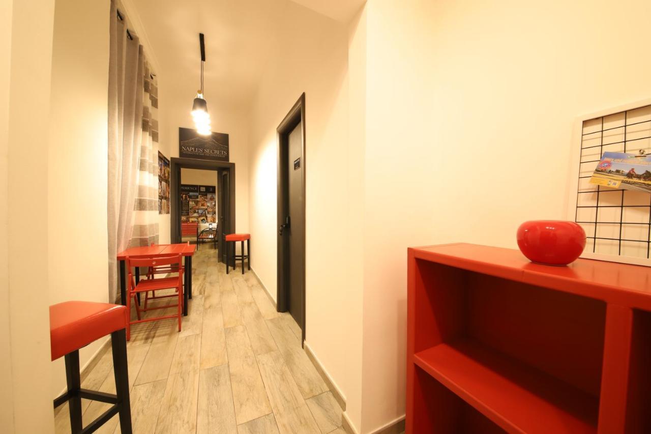 Casa Interattiva Naples'Secrets Bed & Breakfast ภายนอก รูปภาพ